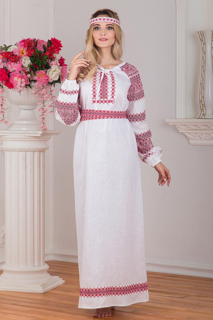 Women in Slavic costumes in Urmia