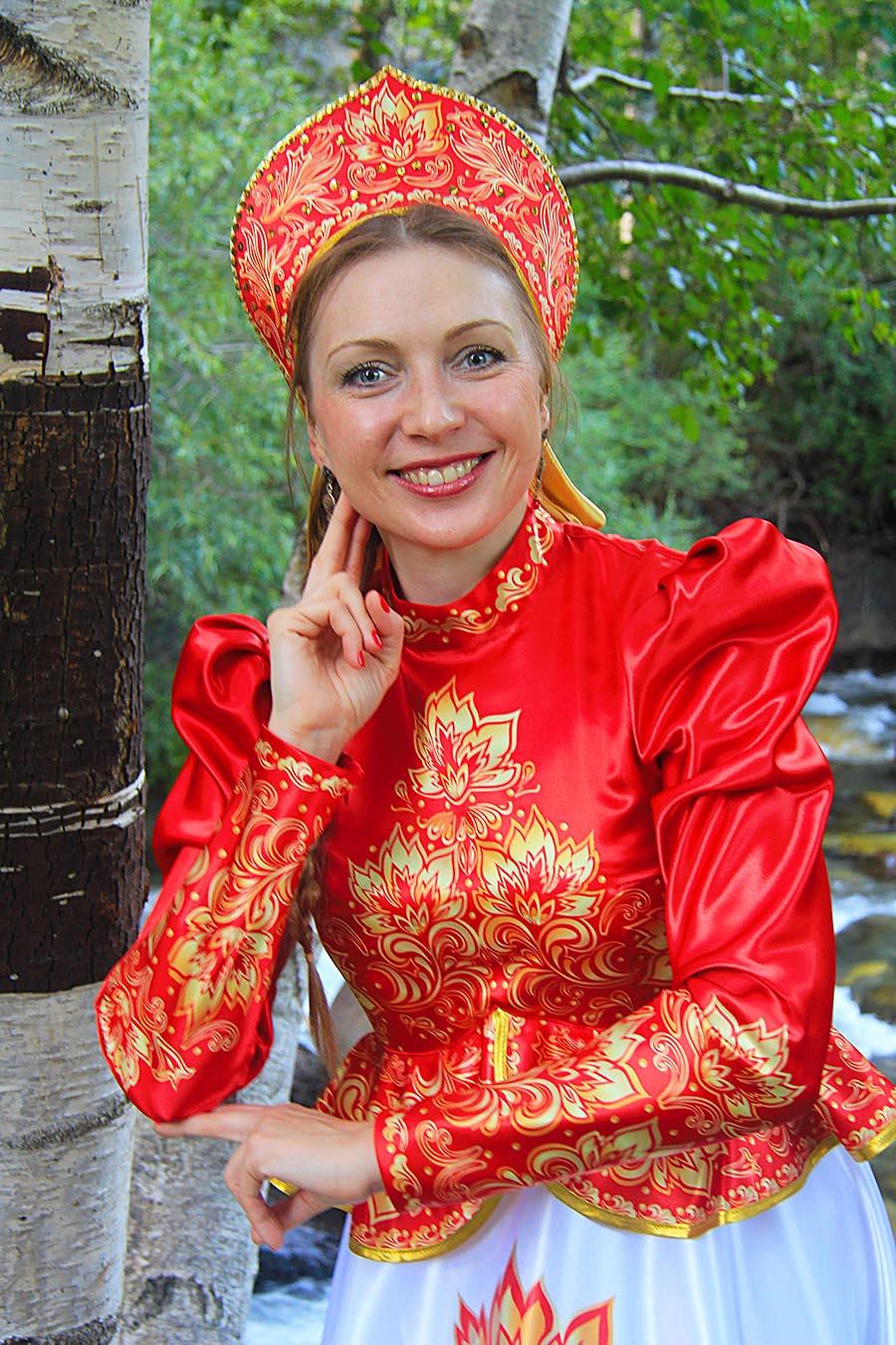 Women in Slavic costumes in Urmia