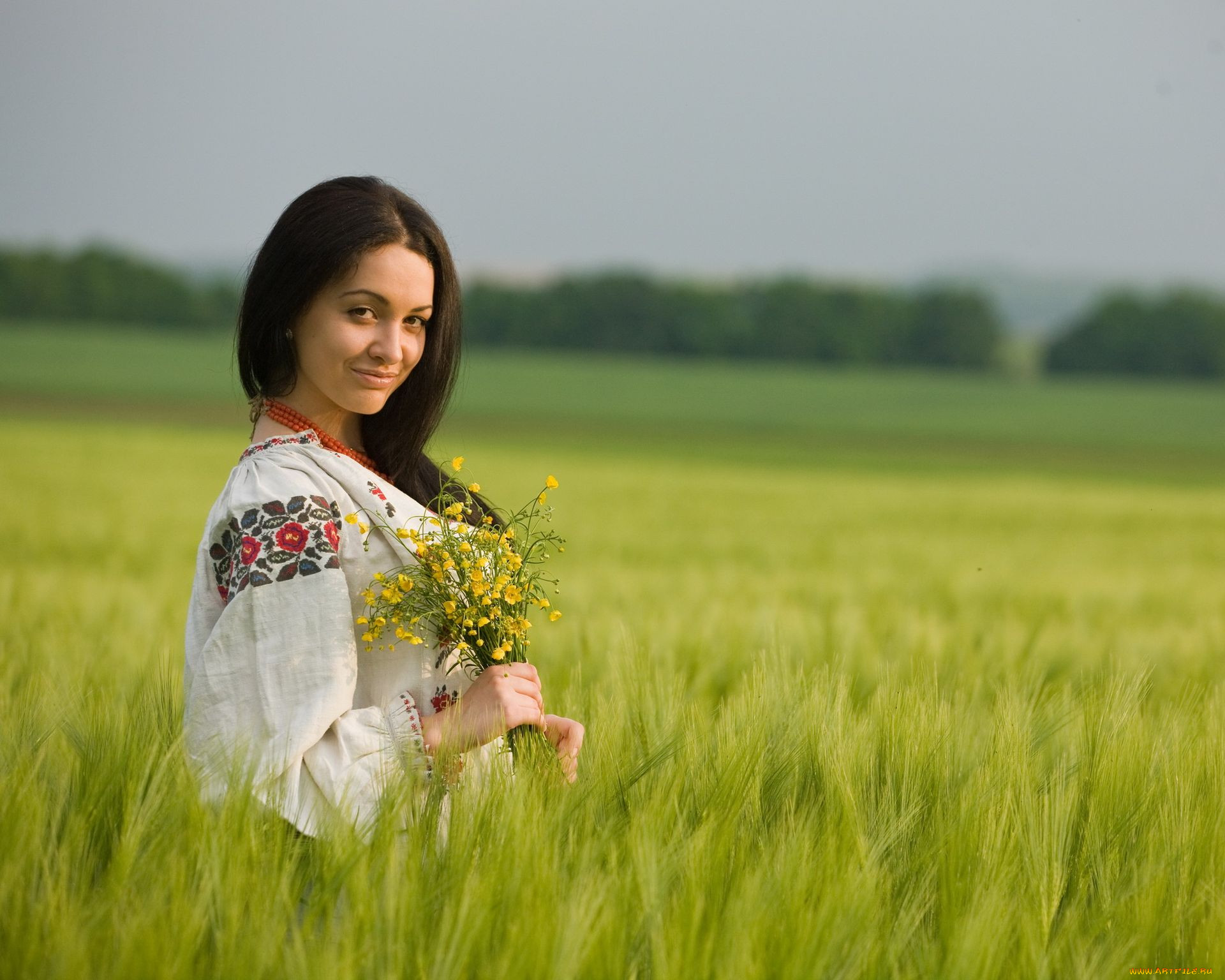 Women in Slavic costumes in Urmia