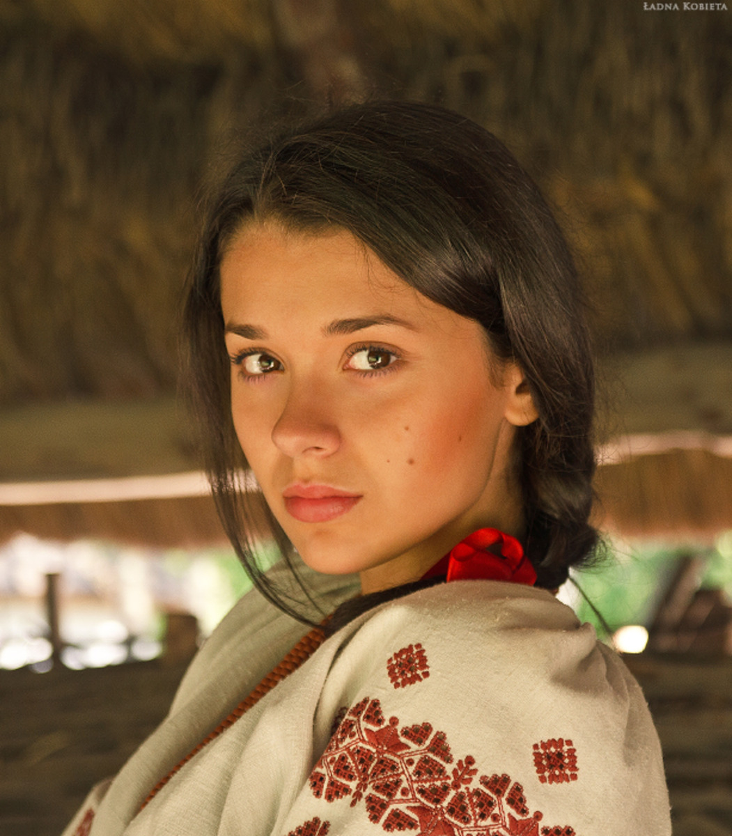 Girls in Slavic costumes in Urmia
