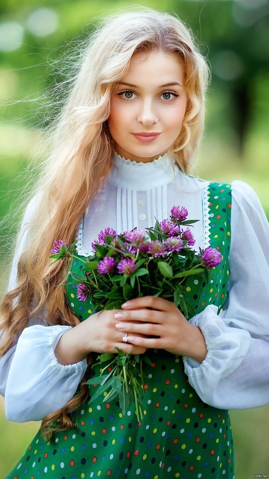 Girls in Slavic costumes in Urmia